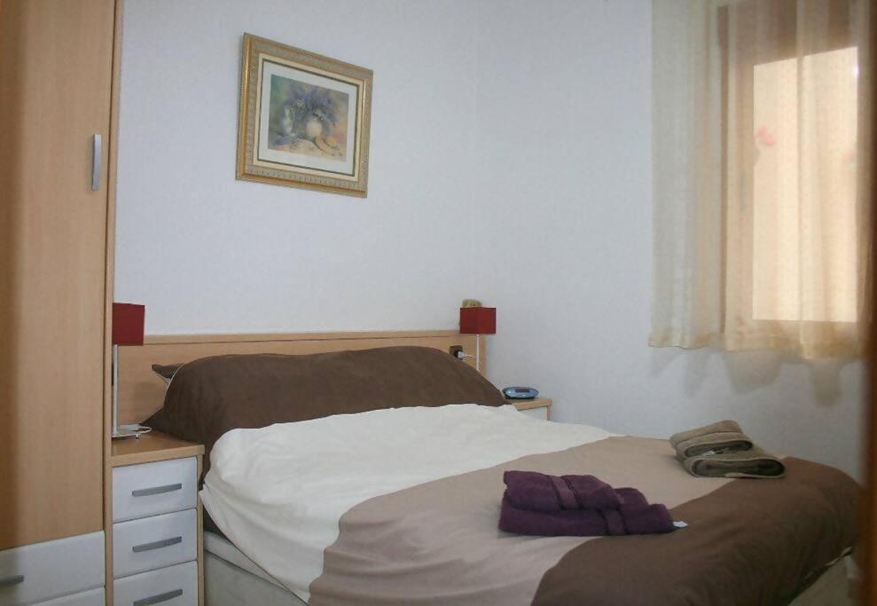 Beachside Apartment In The Centre Of El Campello Bagian luar foto